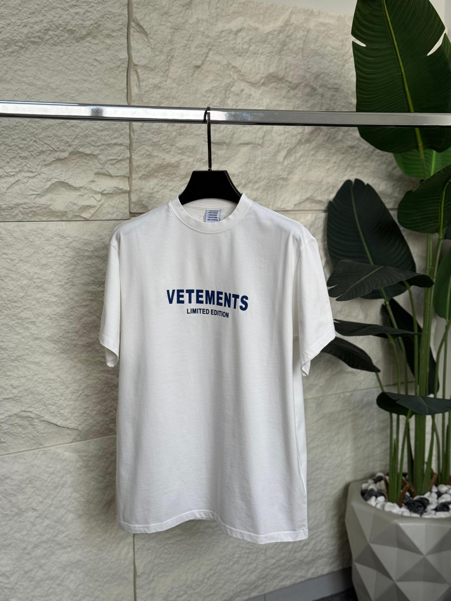Vetements T-Shirt 2 colors