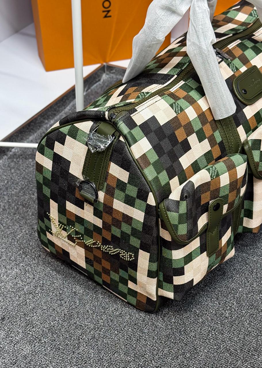 Louis Vuitton Duffle Bag ( VIP Quality )