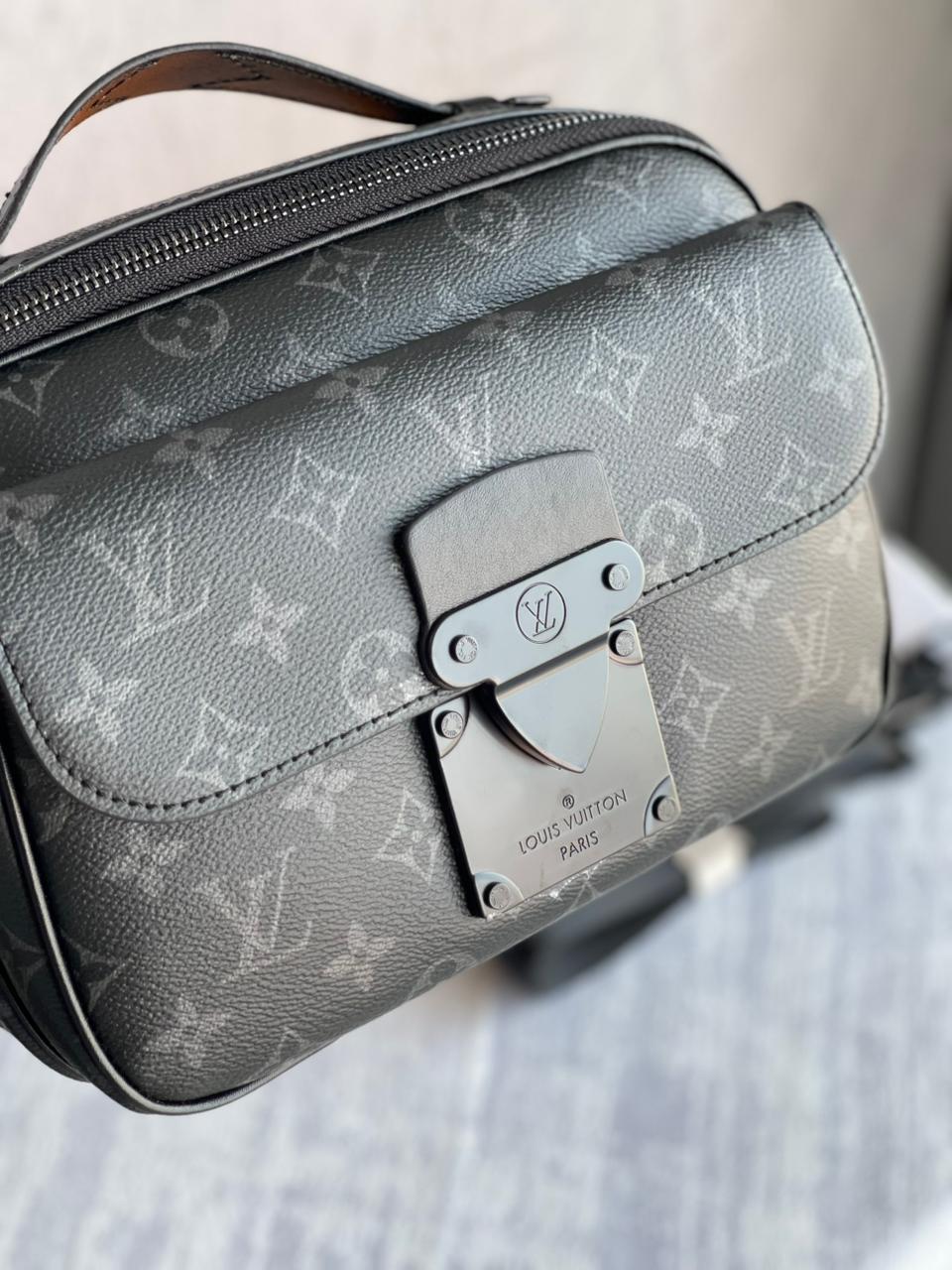Louis Vuitton Sling Bag ( VIP Quality )