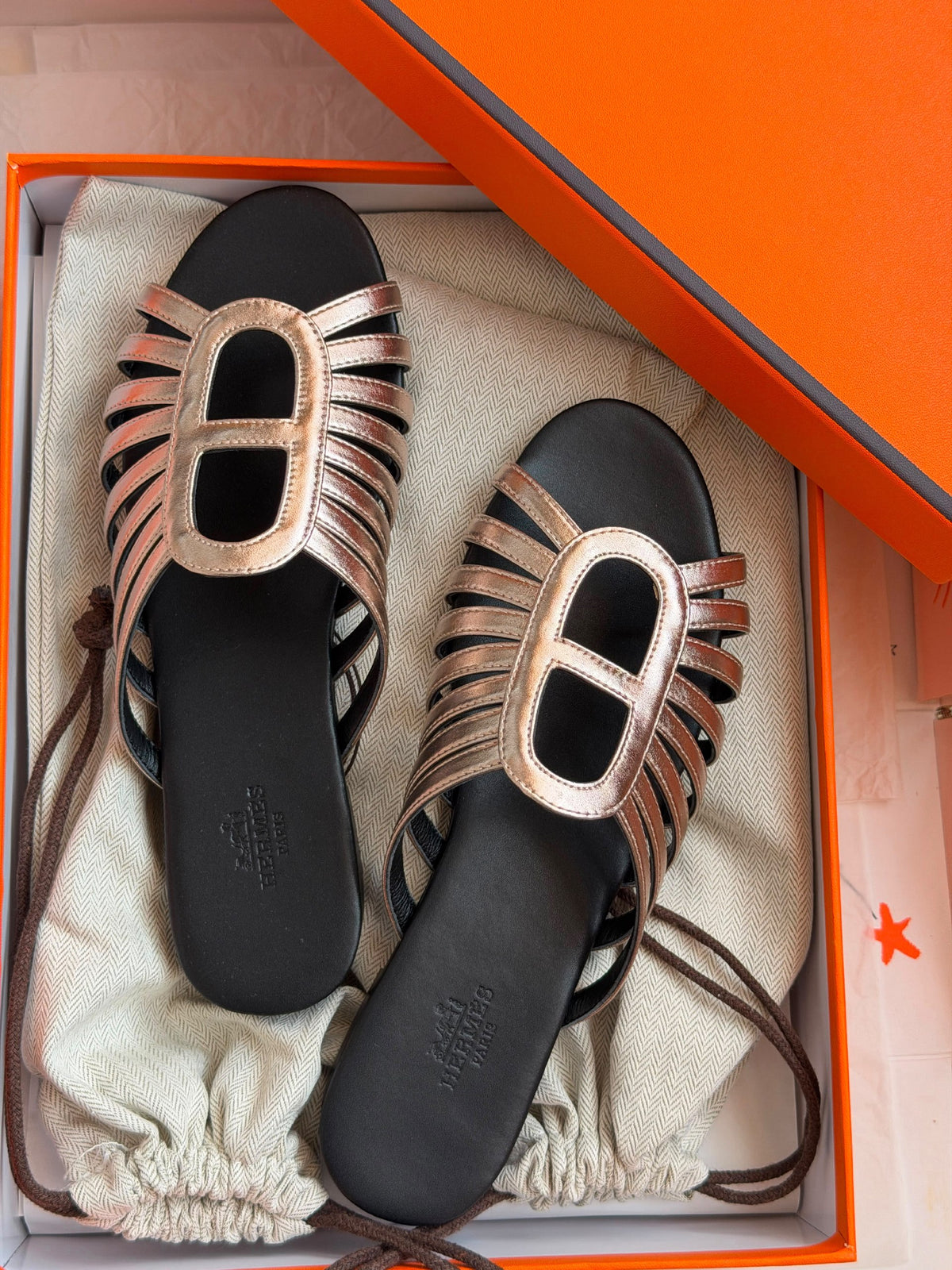 Hermès Radiating-Strap Slippers - Black