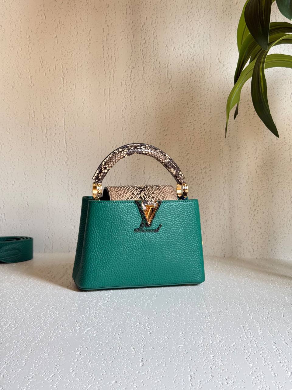 Louis Vuitton Hand Bag - 