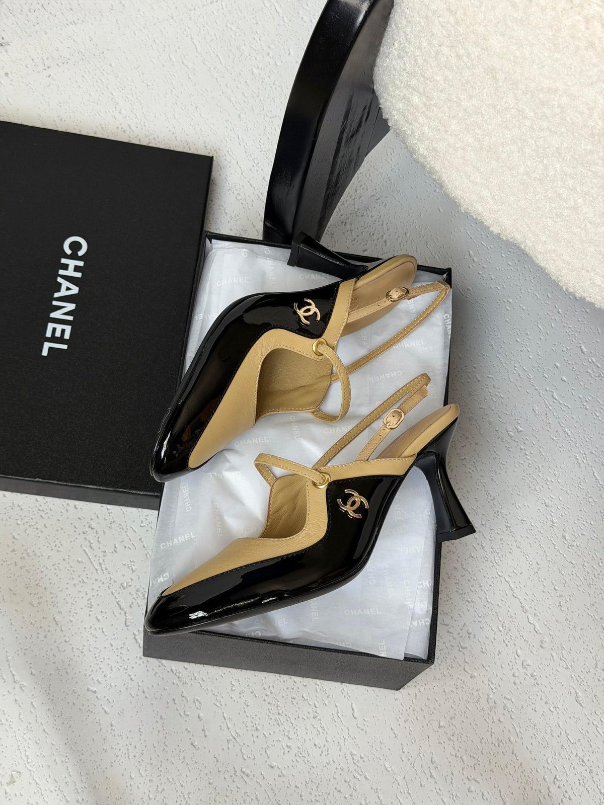 Chanel Heels - Beige & Black