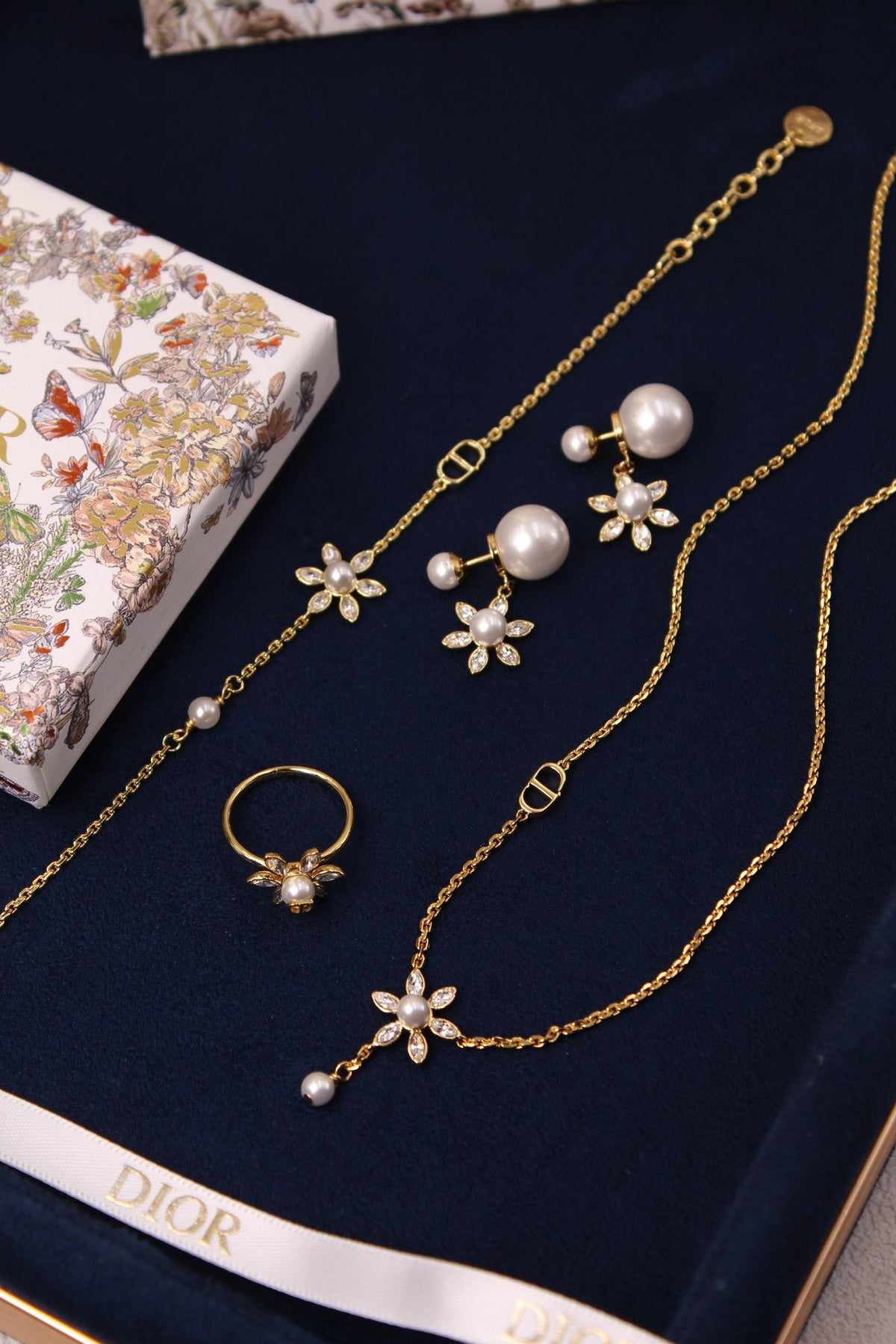 Dior Jewelry Set - Gold