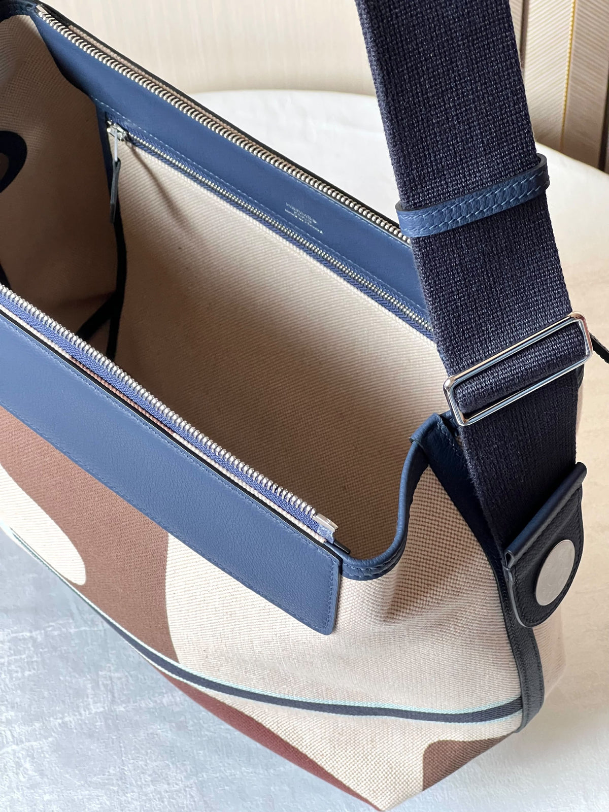 Hermès Crossbody Bag - Beige