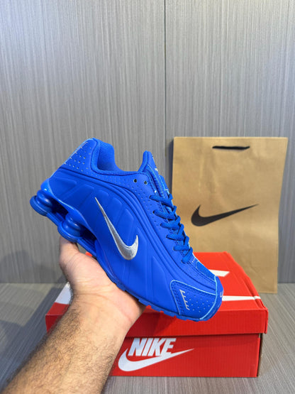 Nike Shox R4 Blue Sneakers - 