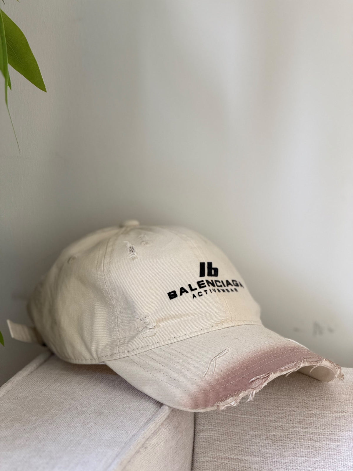Balenciaga Distressed-Brim Cap - Beige