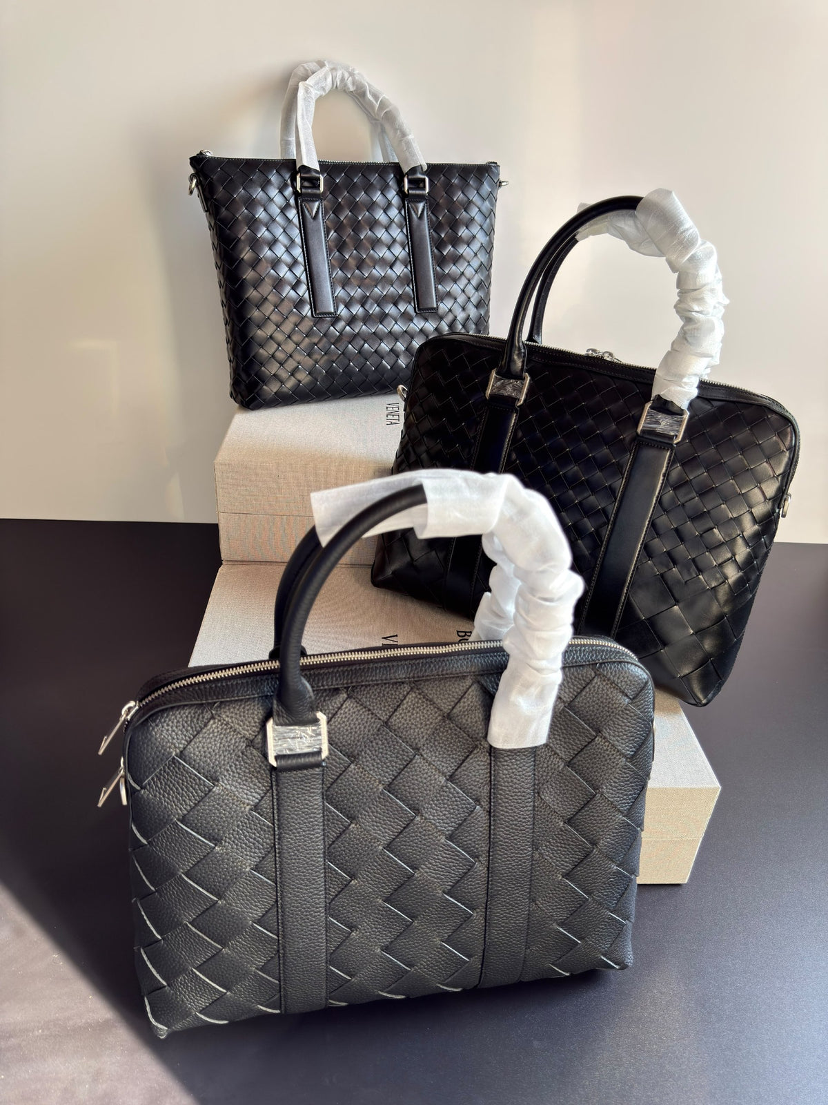 Bottega Veneta Laptop Bag Textured Briefcase - Black