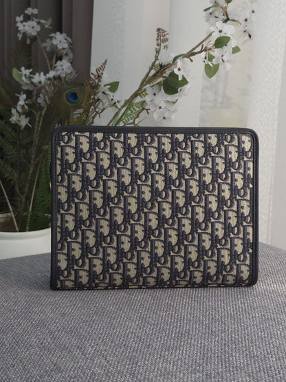 Christian Dior Clutch Flap - Beige