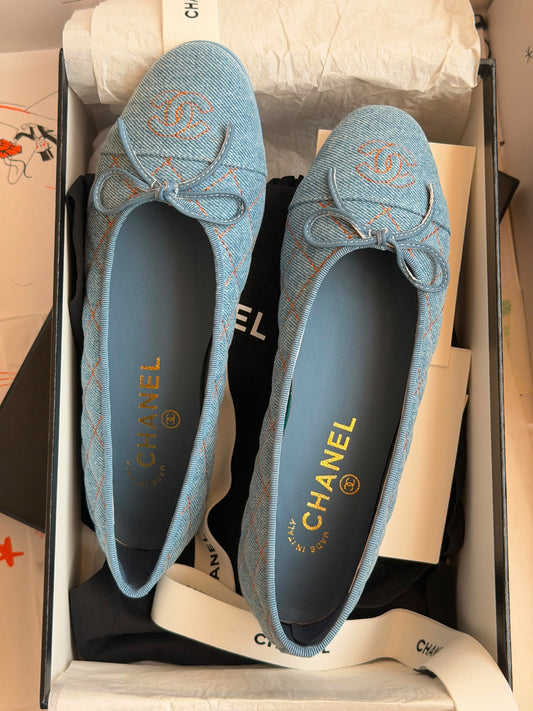 Chanel Contrast-Stitch Ballerina - Light Blue