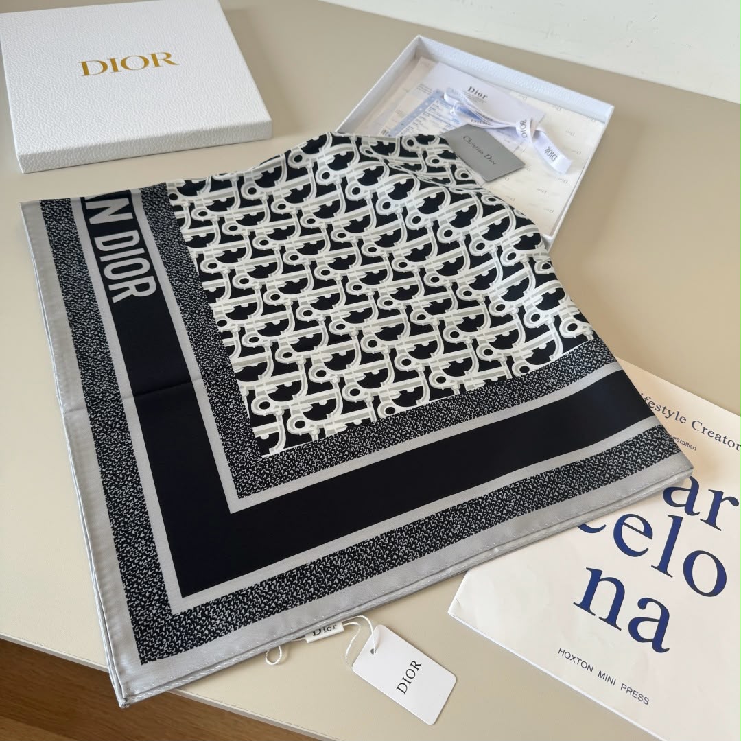 Dior Framed Scarf - Multi