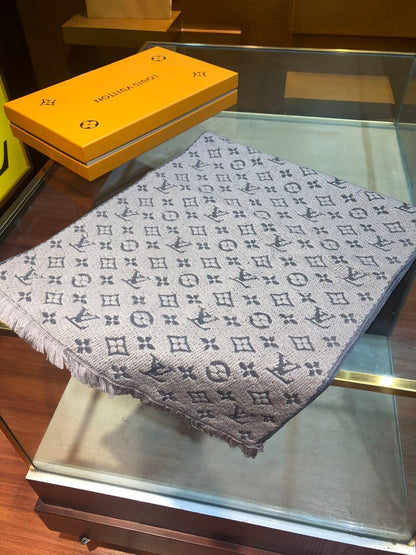 Louis Vuitton Scarf - Grey Monogram