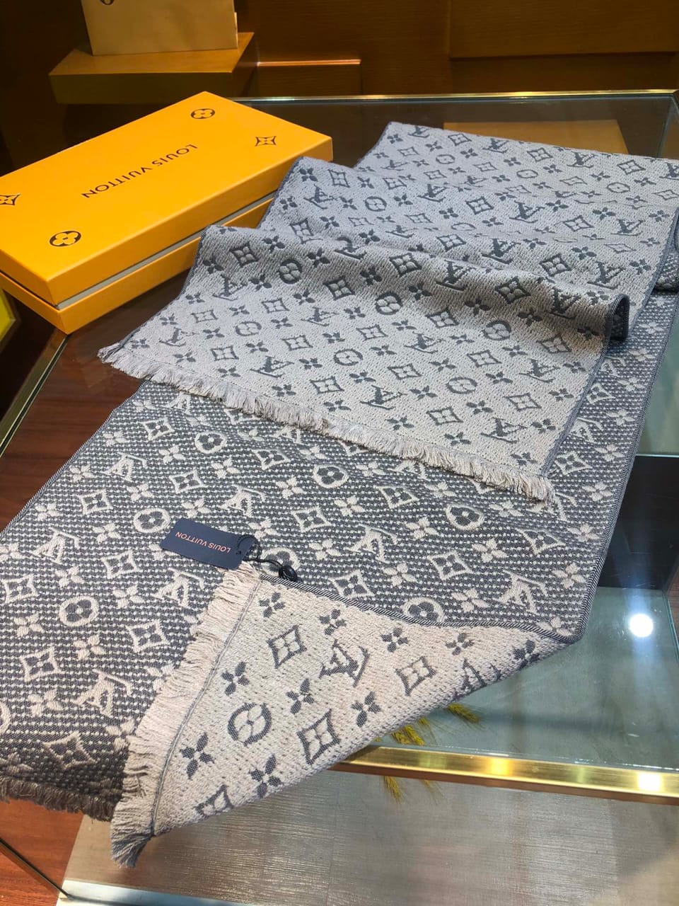 Louis Vuitton Scarf - Grey Monogram