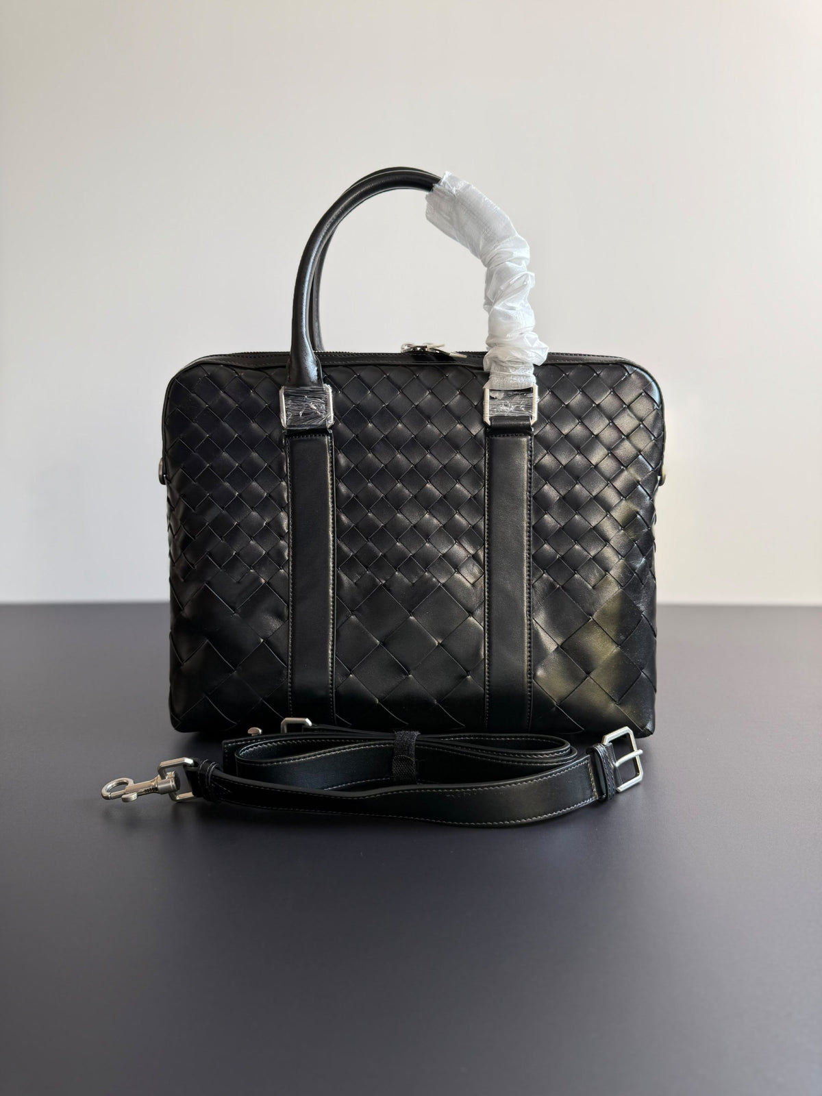 Bottega Veneta Laptop Bag Woven Briefcase - Black