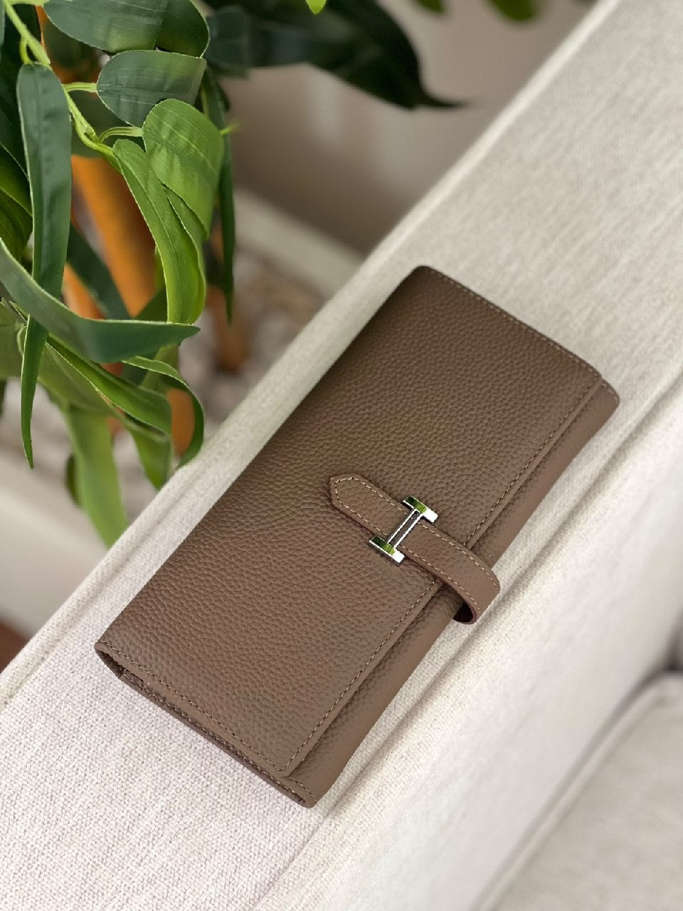 Hermès Wallet - Dark Brown