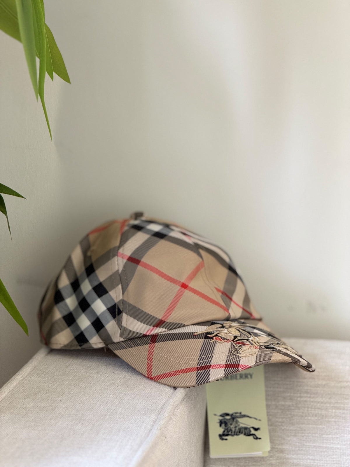 Burberry Cap - Beige