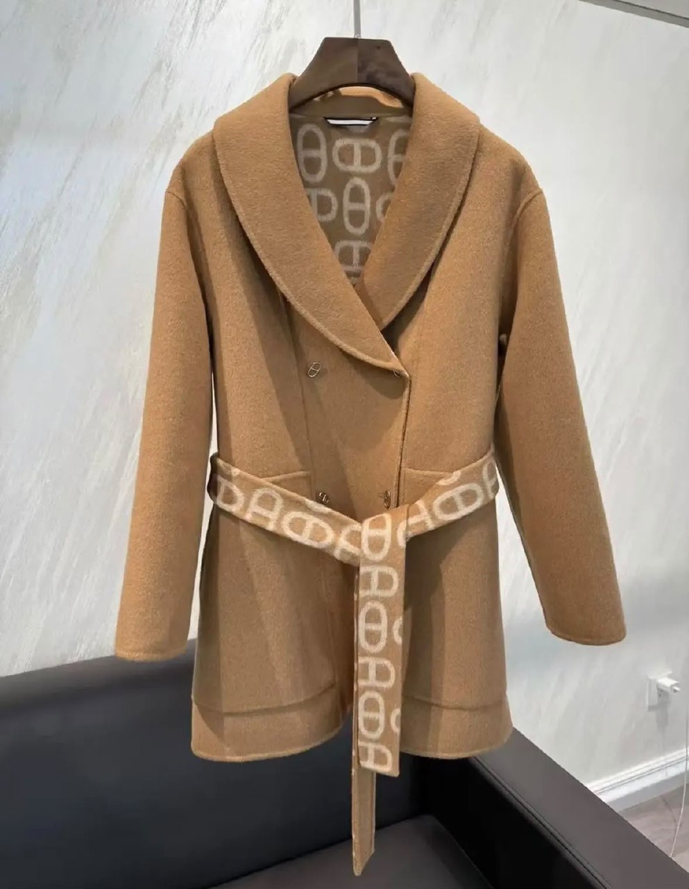 Hermès Coat - Beige