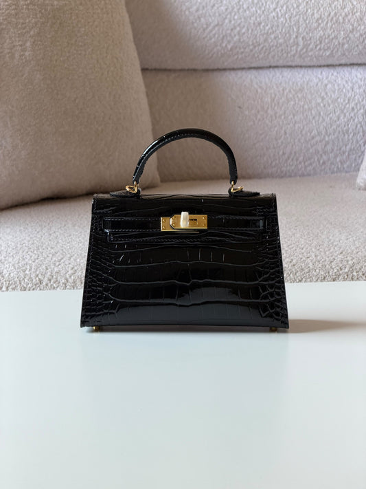 Hermès Mini Kelly Handbag - Black Embossed