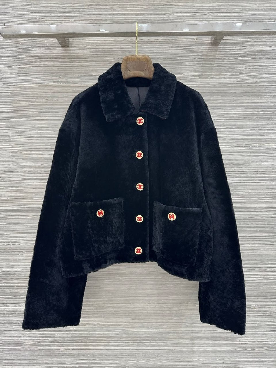Chanel Cropped Pocket Jacket - Black