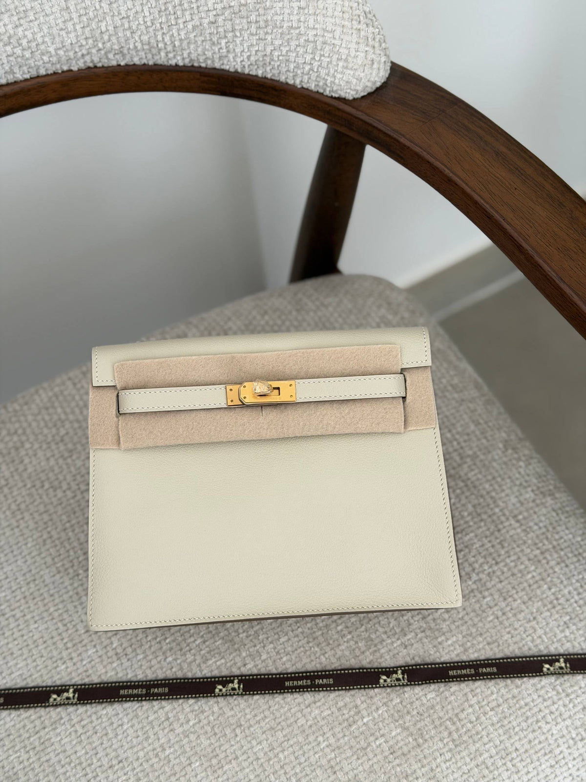 Hermès Kelly Dance Shoulder Bag - White