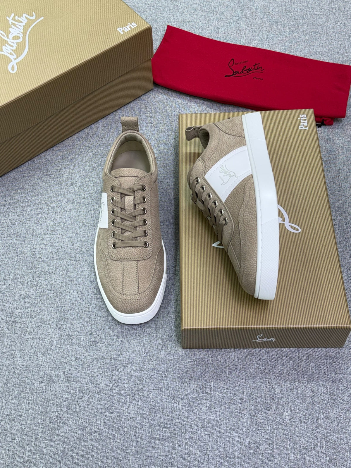 Christian Louboutin Sneakers - Beige