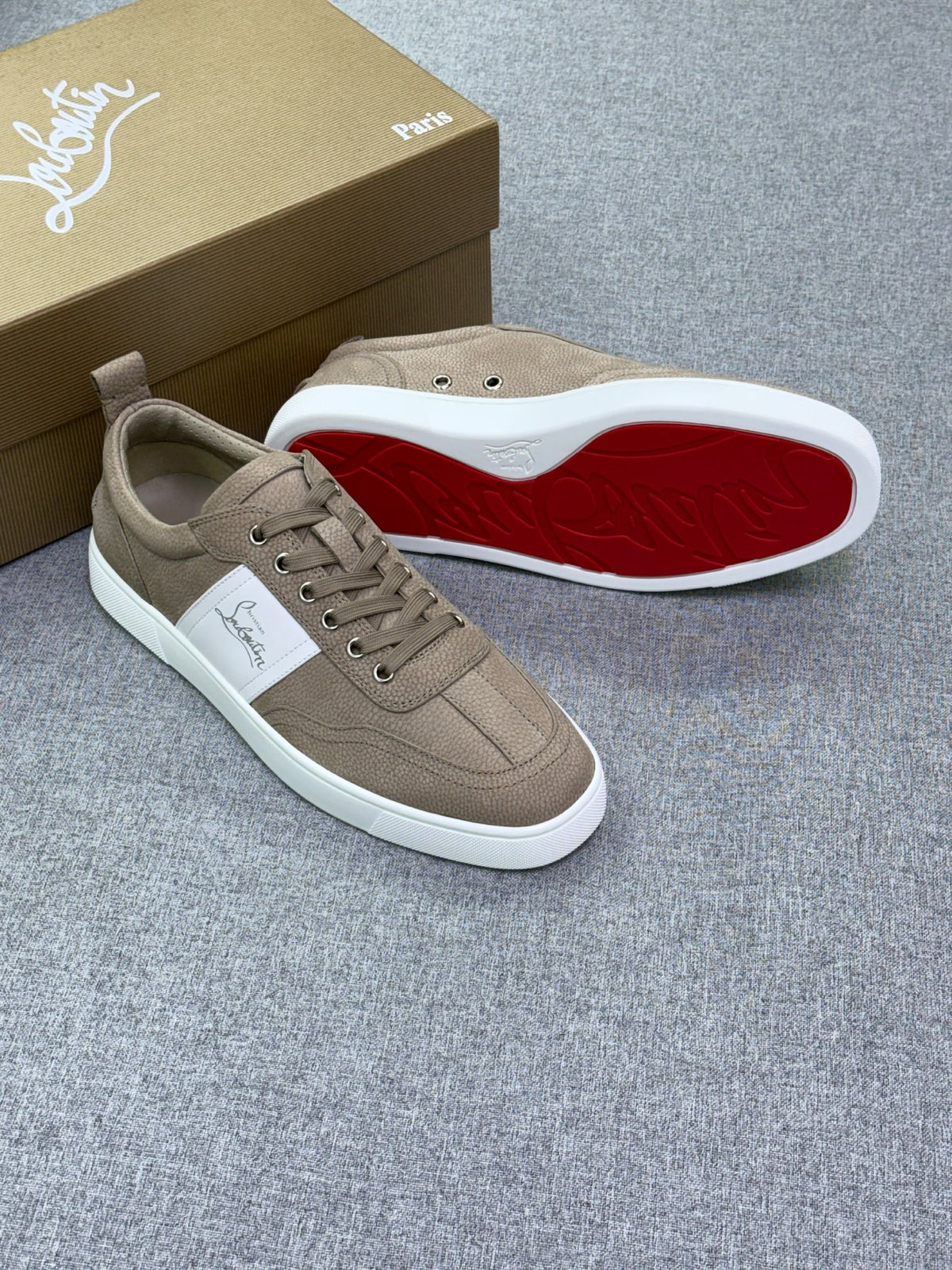 Christian Louboutin Sneakers - Beige