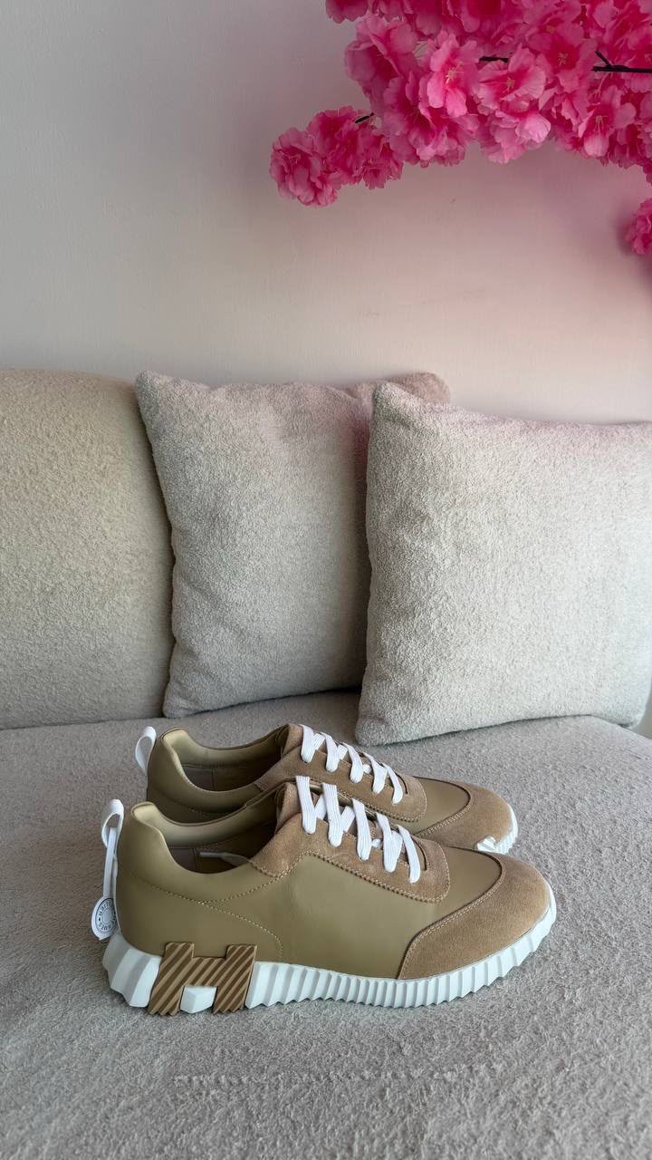 Hermes Panelled Sneakers - Beige