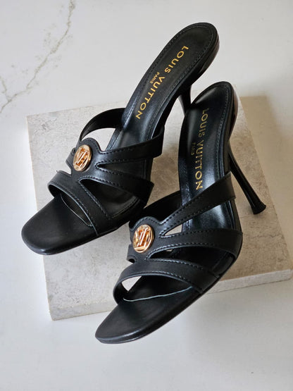 Louis Vuitton Heels - Black