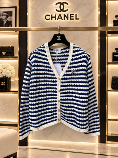 Chanel  Sweater - 