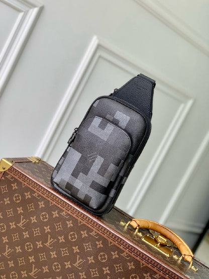 Louis Vuitton Avenue Crossbody Bag - Black