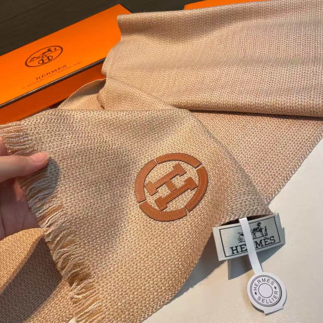 Hermès Scarf - Beige