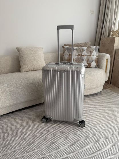 Rimowa Trolley - Silver, White