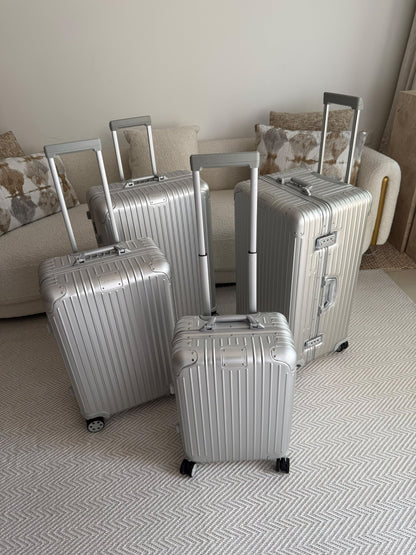Rimowa Trolley - Silver, White