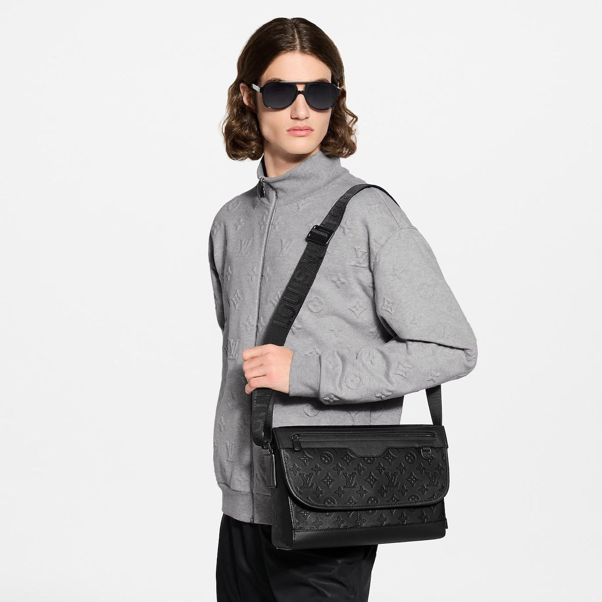 Louis Vuitton Courrier Messenger - Black Embossed