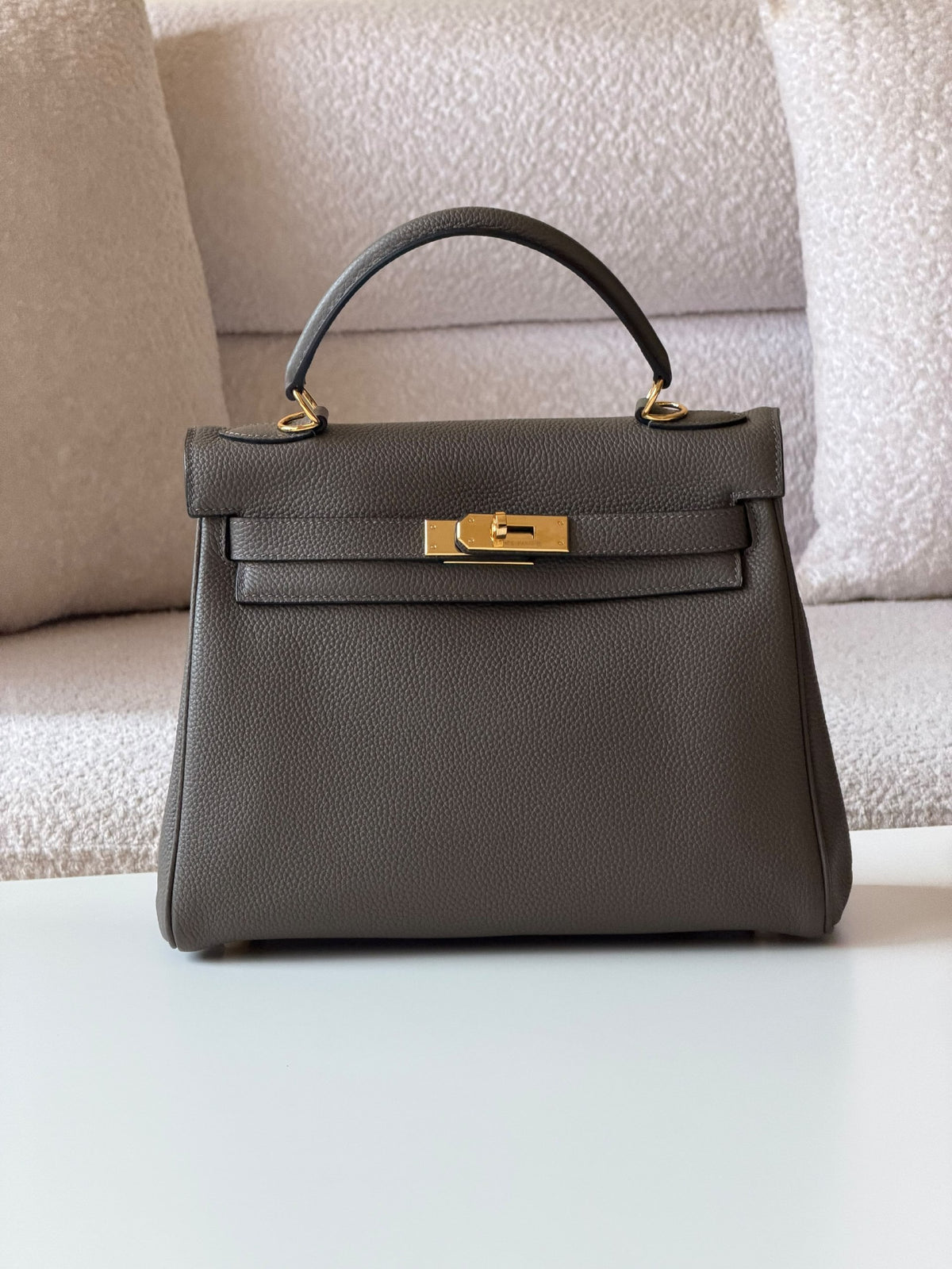 Hermès Kelly Handbag - Dark Grey