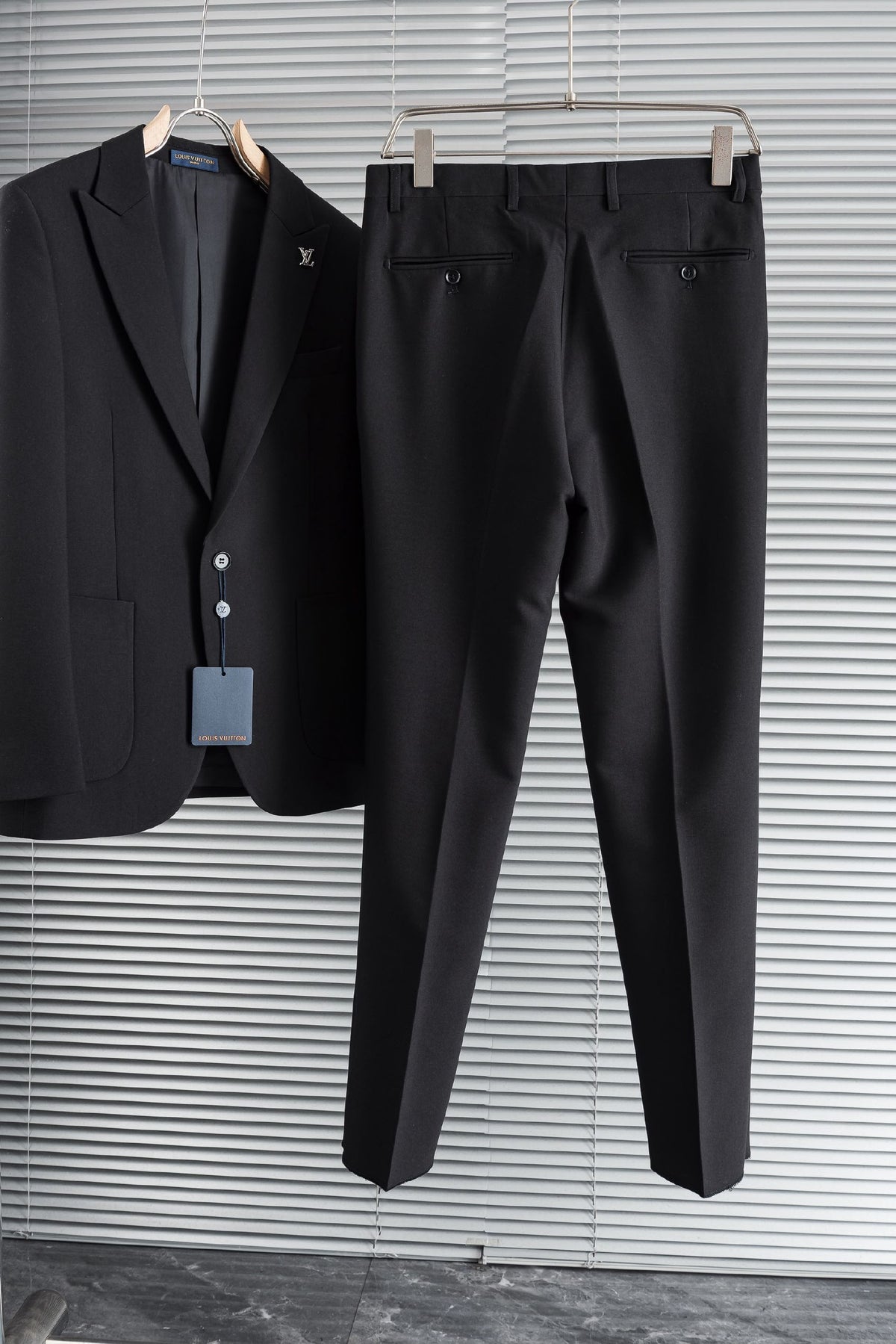 Louis Vuitton Set - Black