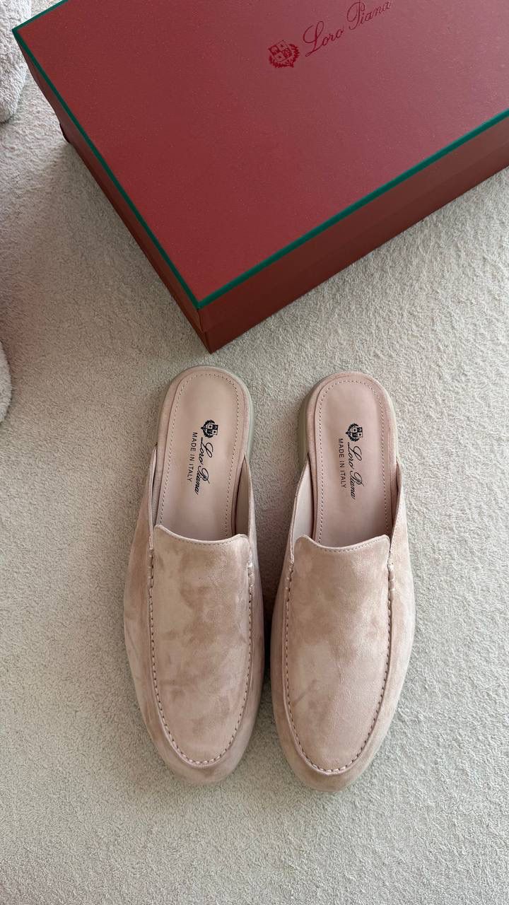 Loro Piana Mule - Beige