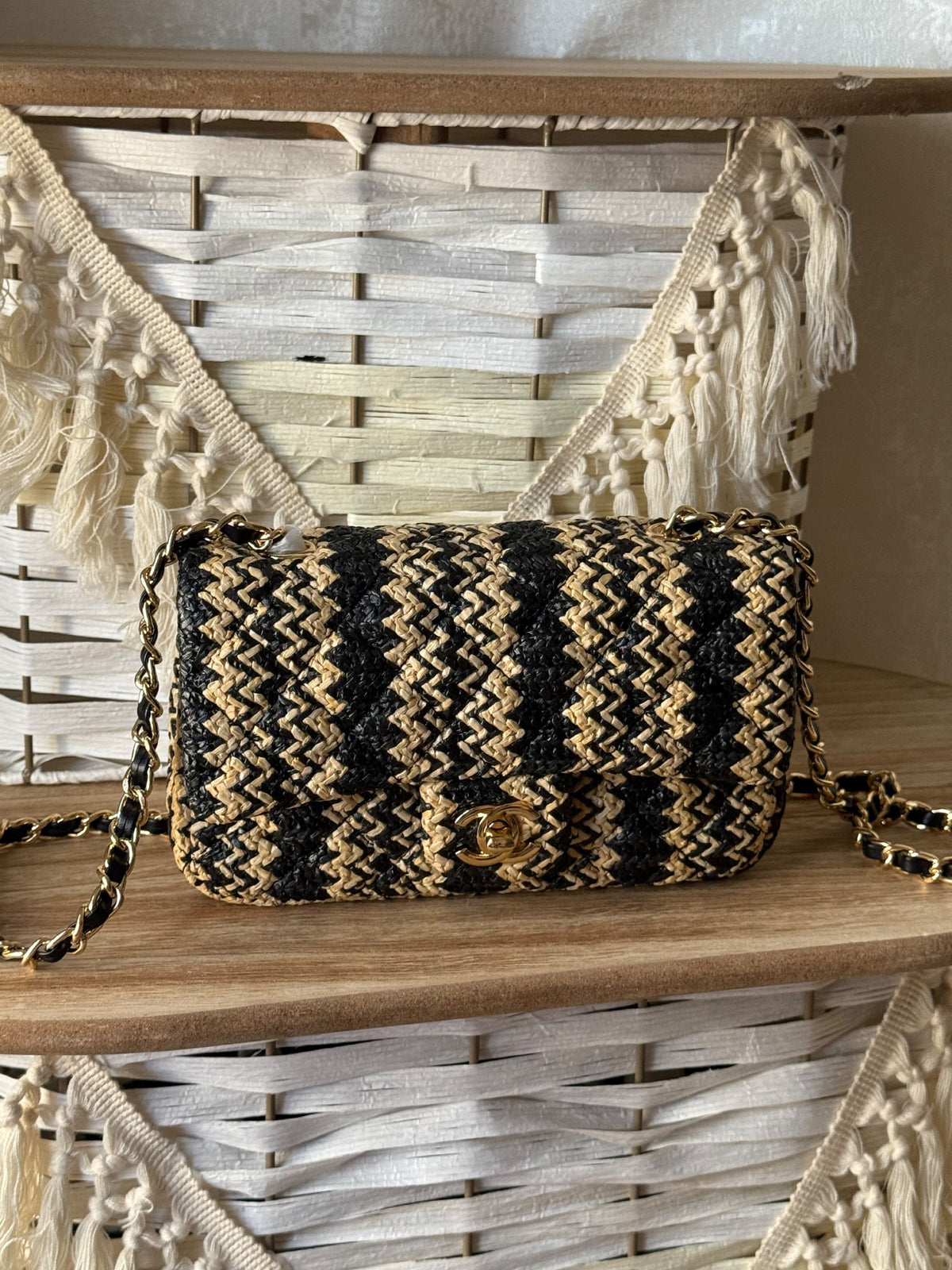 Chanel Chevron-Pattern Shoulder Bag - Black