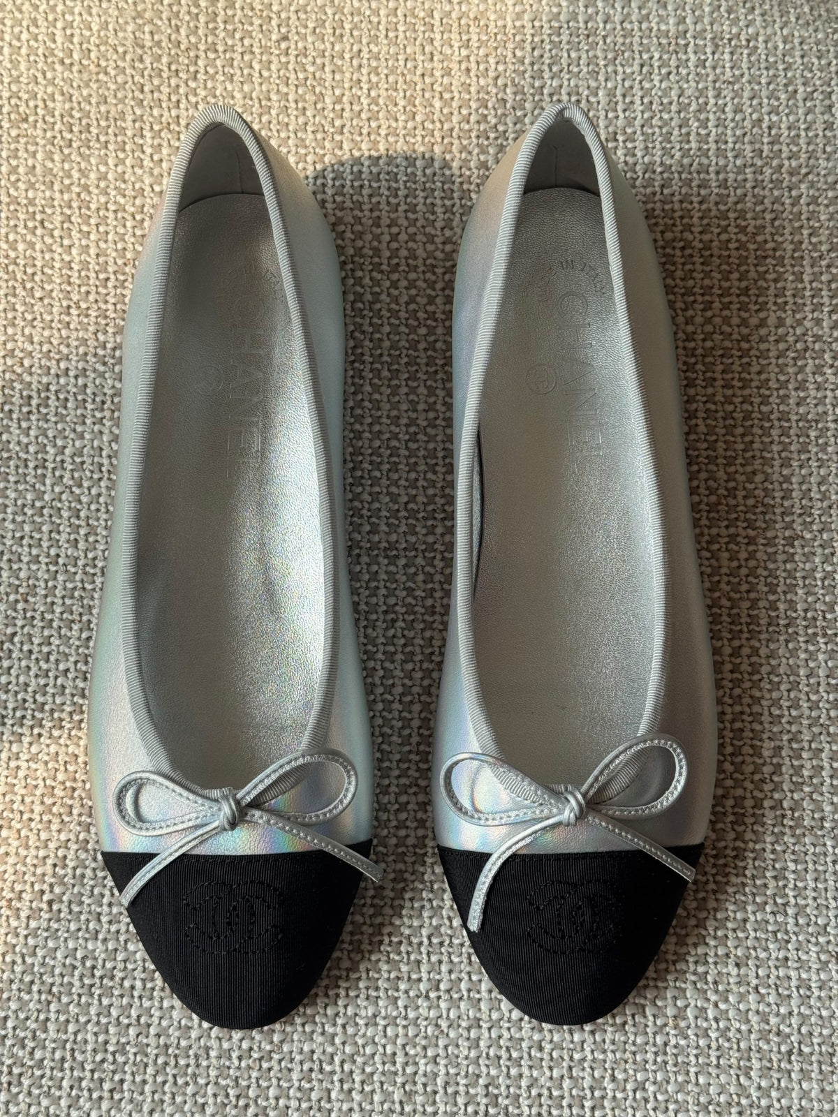 Chanel Bow Cap-Toe Ballerina - Silver