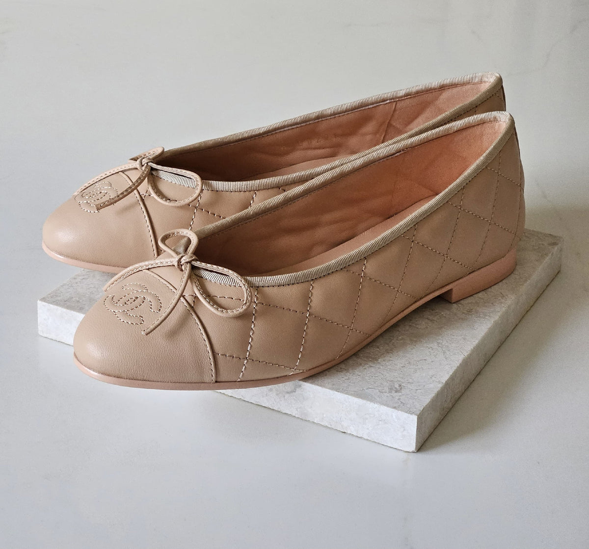 Chanel Bow Ballerina - Beige