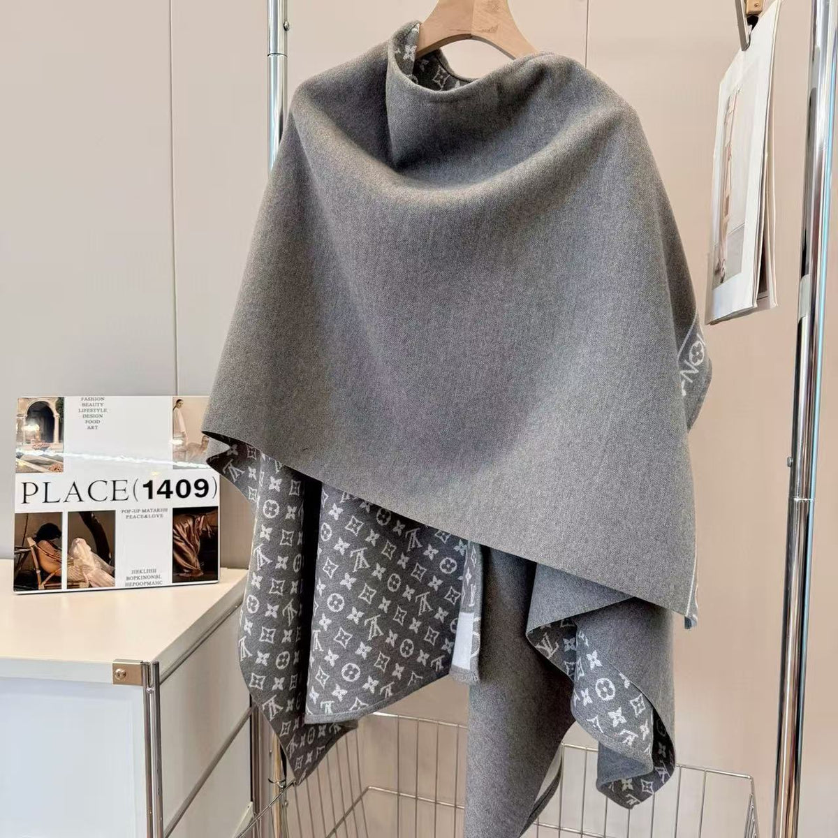 Louis Vuitton Scarf - Grey Monogram