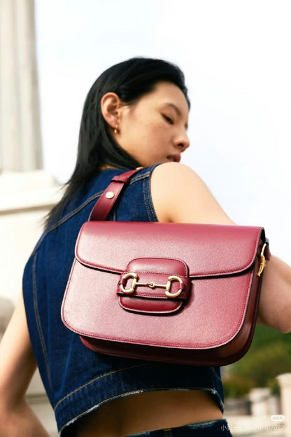 Gucci Horsebit Shoulder Bag - 