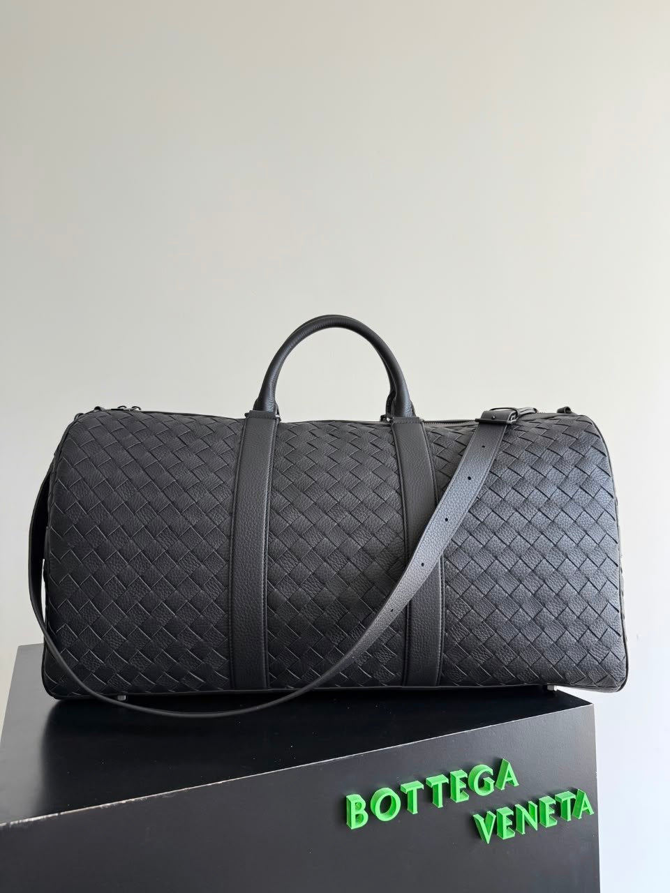 Bottega Veneta Woven Duffle Bag - Black