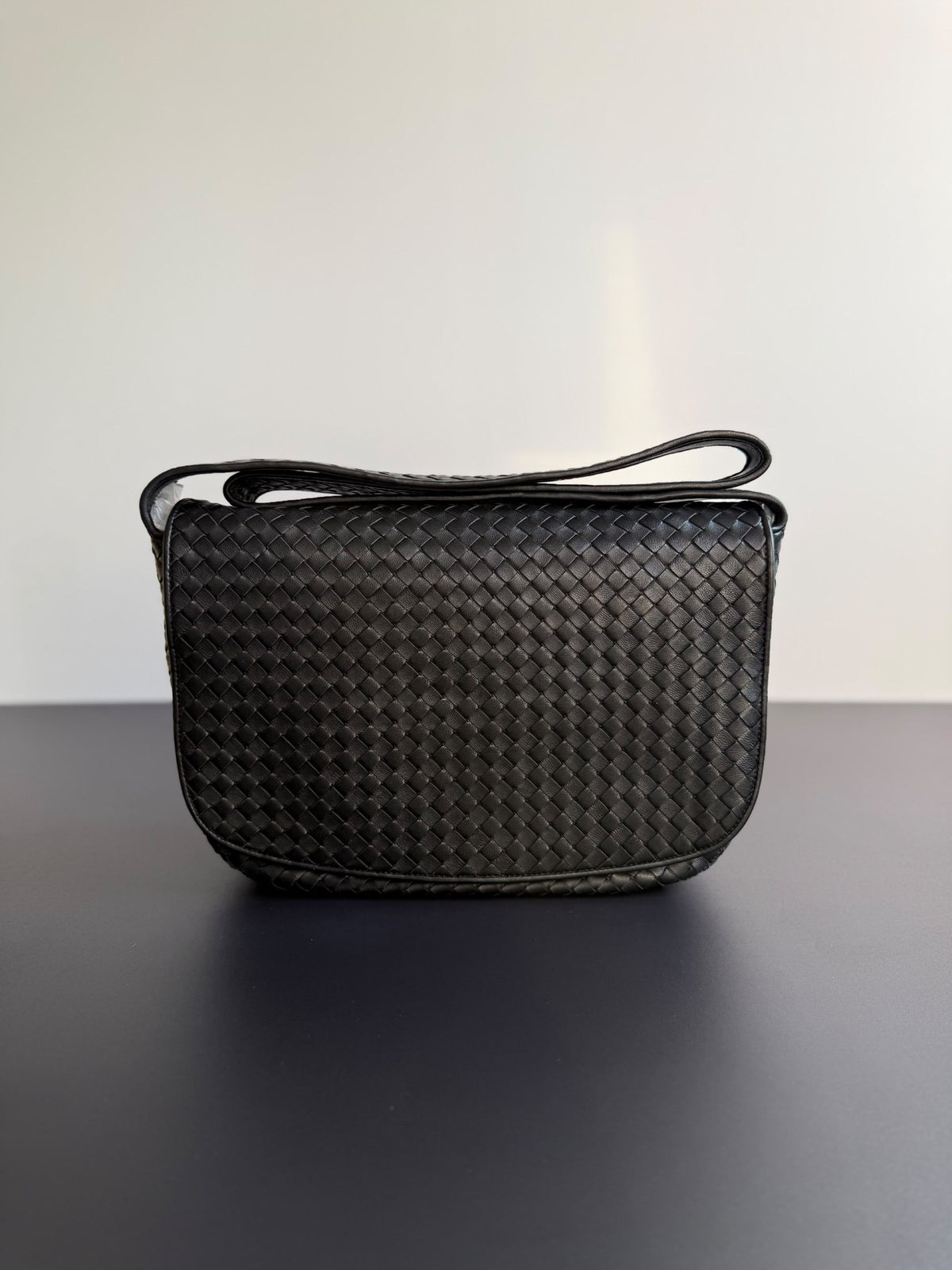 Bottega Veneta Crossbody Bag Veneto Messenger - Black