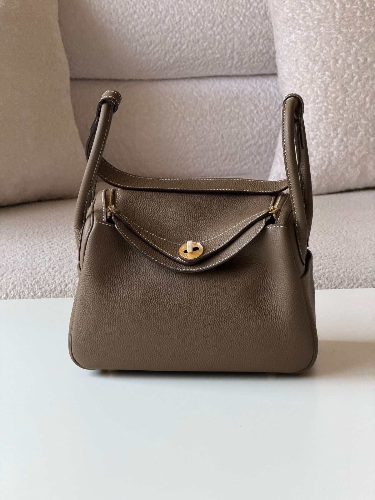 Hermès Lindy Shoulder Bag - Beige