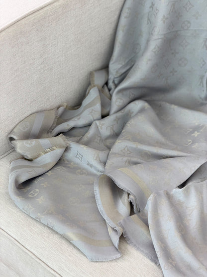 Louis Vuitton Scarf - Light Grey