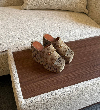 Gucci Heels - 