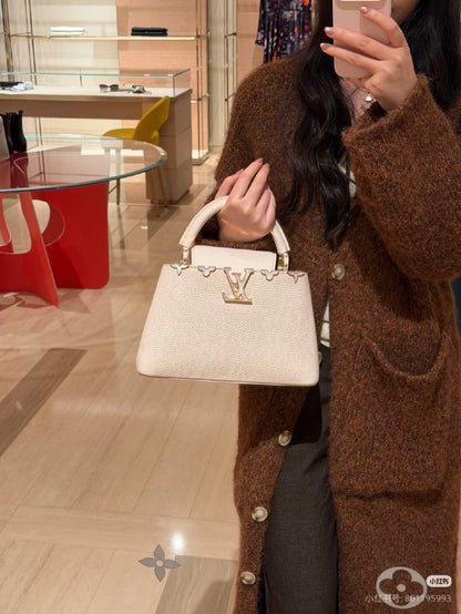 Louis Vuitton Fleur-Trim Handbag - White