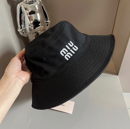Miu Miu Classic Bucket Hat - Black