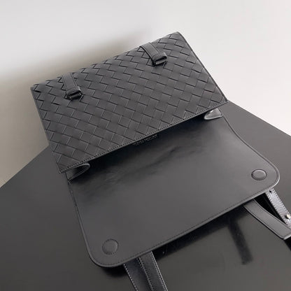 Bottega Veneta Woven Flap Crossbody Bag - Black
