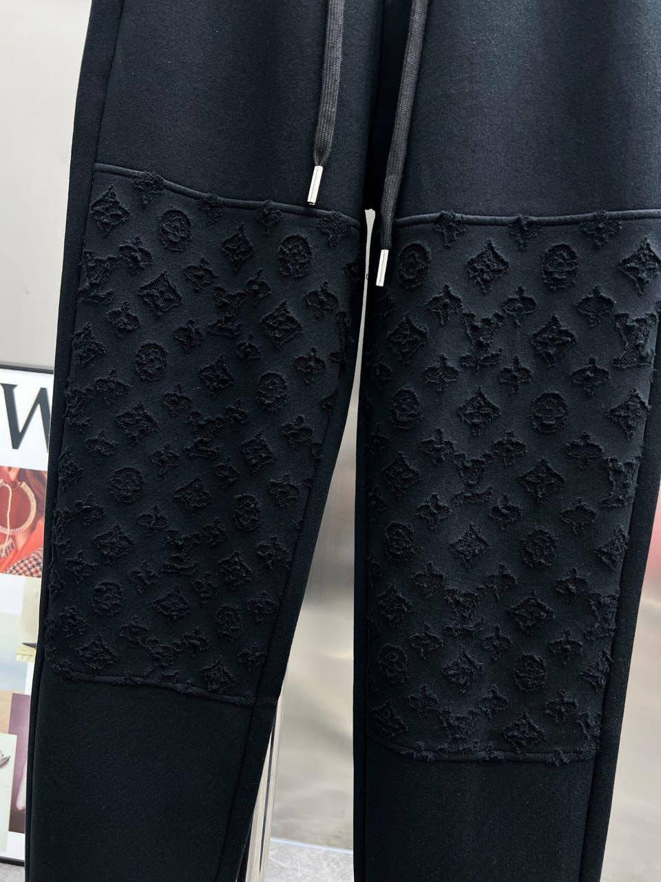 Louis Vuitto Sweat Pants - 